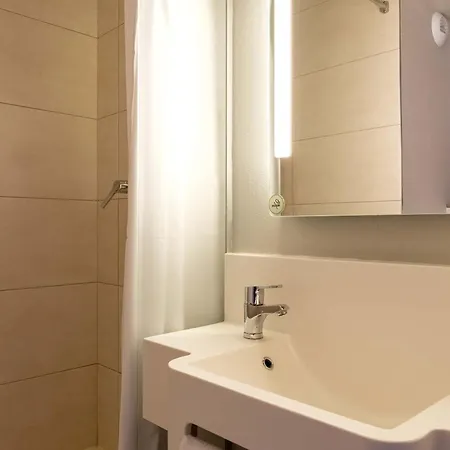 Hotell B&B Hotel Yvetot
