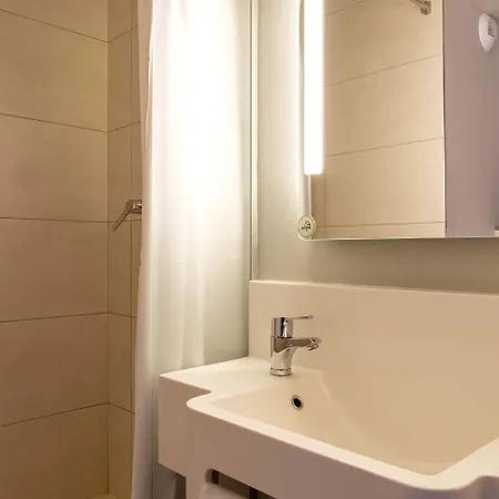 B&B Hotel Yvetot Hotell
